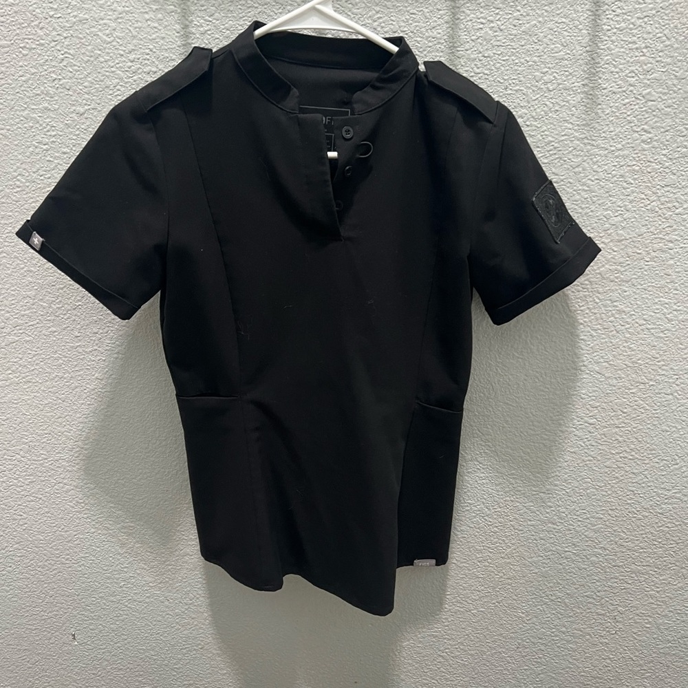 Figs Star Wars Edition The Dark Side Black Jedi Scrub Set Top and Jogger Pants